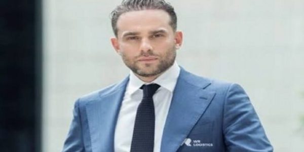 Questions Surrounding the Biography of Wadim Rosenstein, a FIDE Candidate