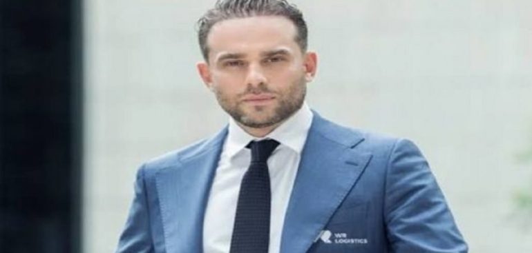 Questions Surrounding the Biography of Wadim Rosenstein, a FIDE Candidate